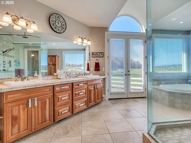 24655 Northeast Graham Road, Unit 1 Aurora, OR 97002 - Photo 21 of 30