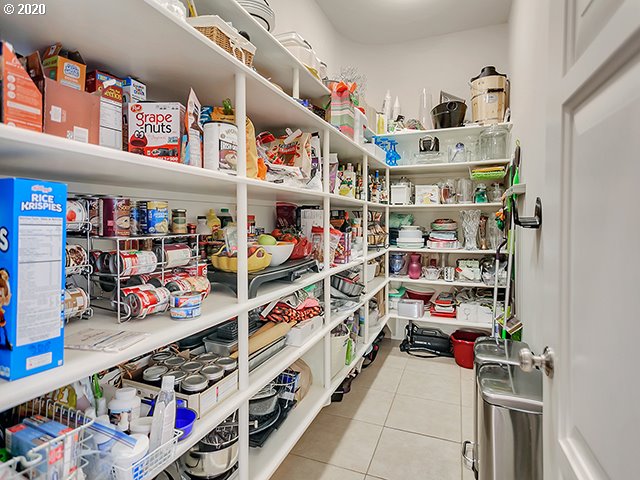 24655 Northeast Graham Road, Unit 1 Aurora, OR 97002 - Photo 7 of 30