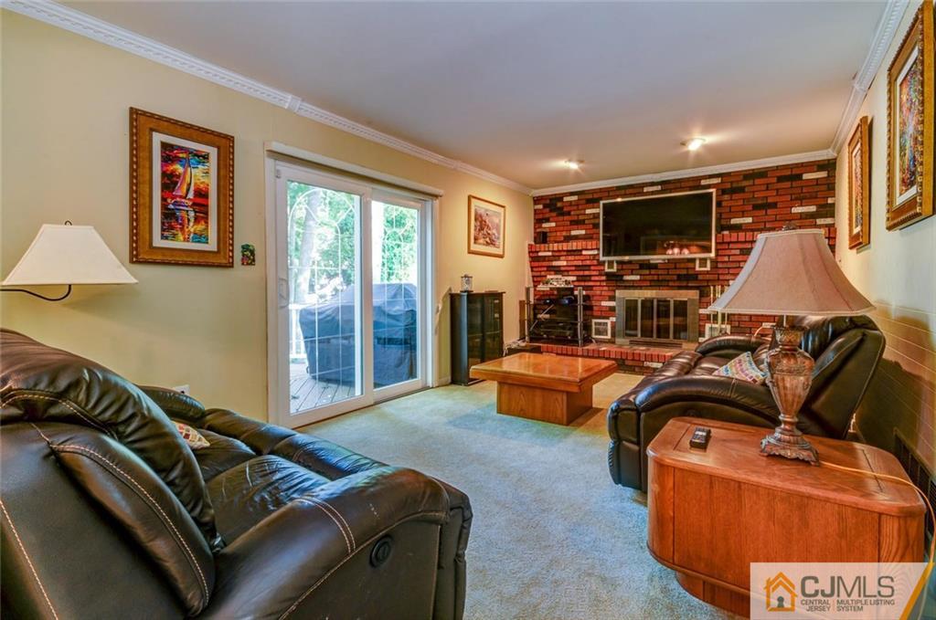 52 Overhill Road East Brunswick, NJ 08816 - Photo 11 of 25 Gallery Image 11