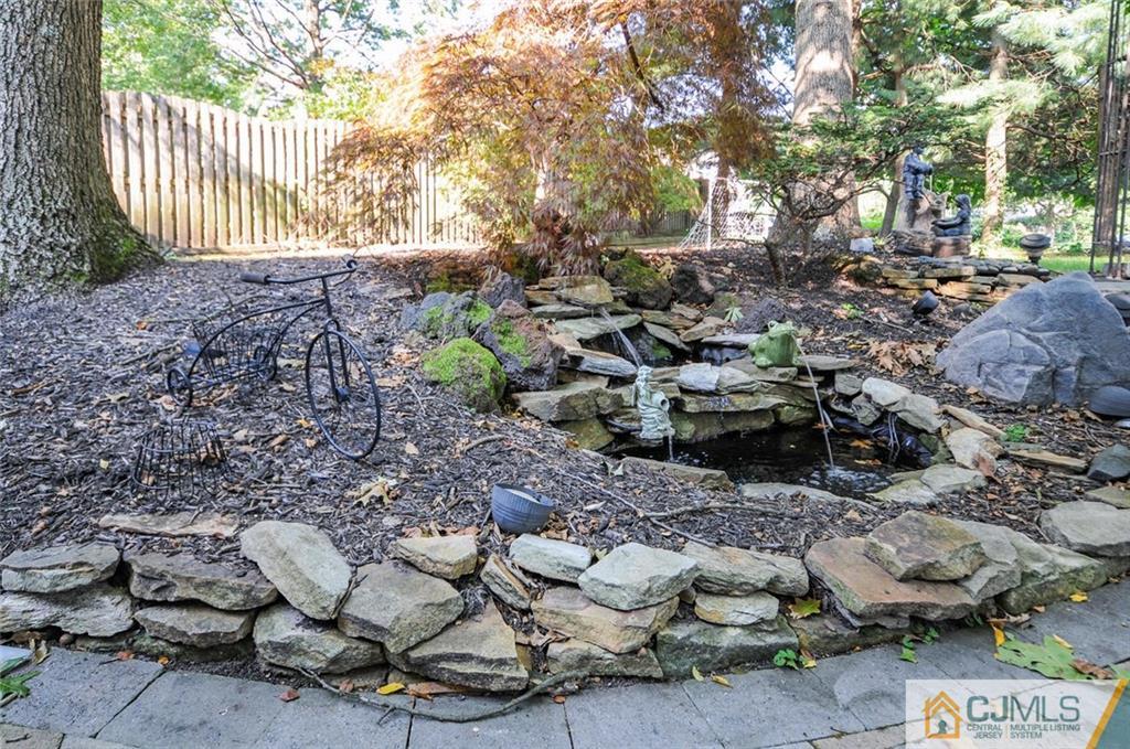 52 Overhill Road East Brunswick, NJ 08816 - Photo 22 of 25 Gallery Image 22