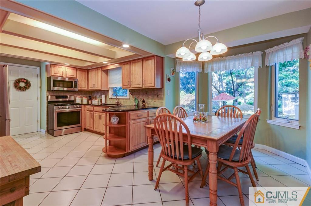 52 Overhill Road East Brunswick, NJ 08816 - Photo 10 of 25 Gallery Image 10