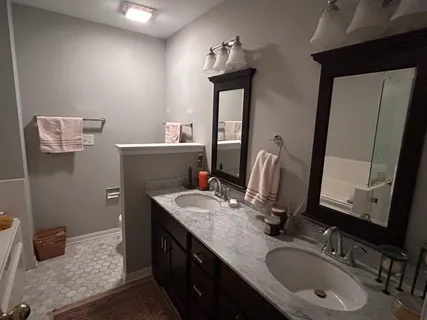 $435,000 | 1726 Dixon Drive, Lisle, IL 60532