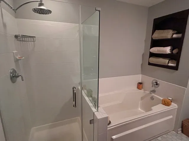 $435,000 | 1726 Dixon Drive, Lisle, IL 60532