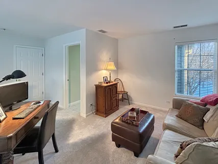 $425,000 | 1726 Dixon Drive, Lisle, IL 60532