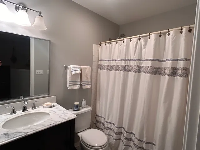 $435,000 | 1726 Dixon Drive, Lisle, IL 60532