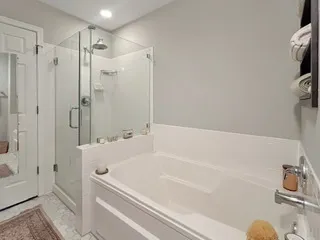 $425,000 | 1726 Dixon Drive, Lisle, IL 60532