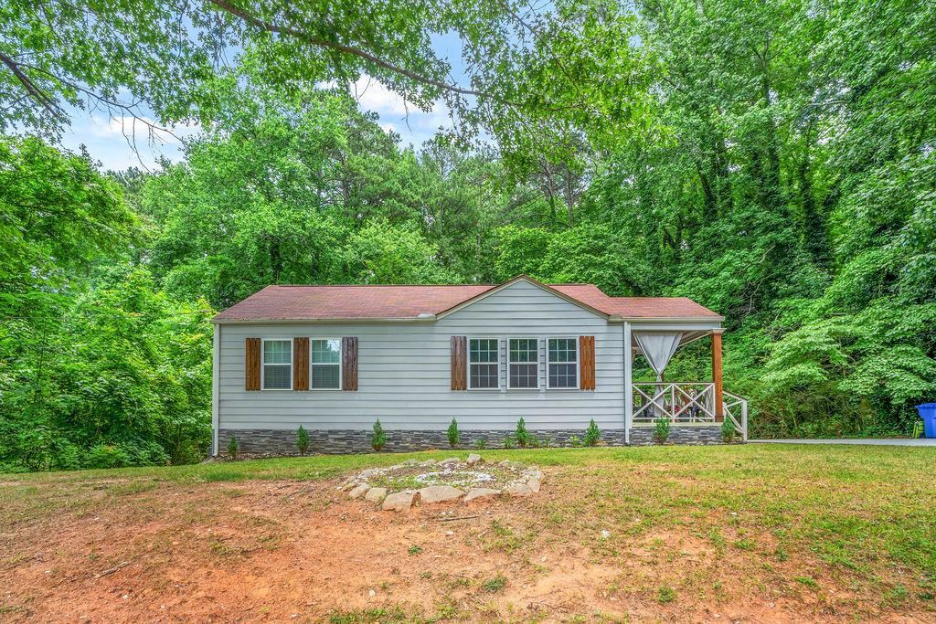 1930 West Kimberly Road Southwest Atlanta, GA 30331 - Photo 1 of 1