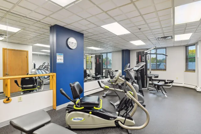 $138,500 | 6500 Woodlake Drive, Unit 202, Richfield, MN 55423