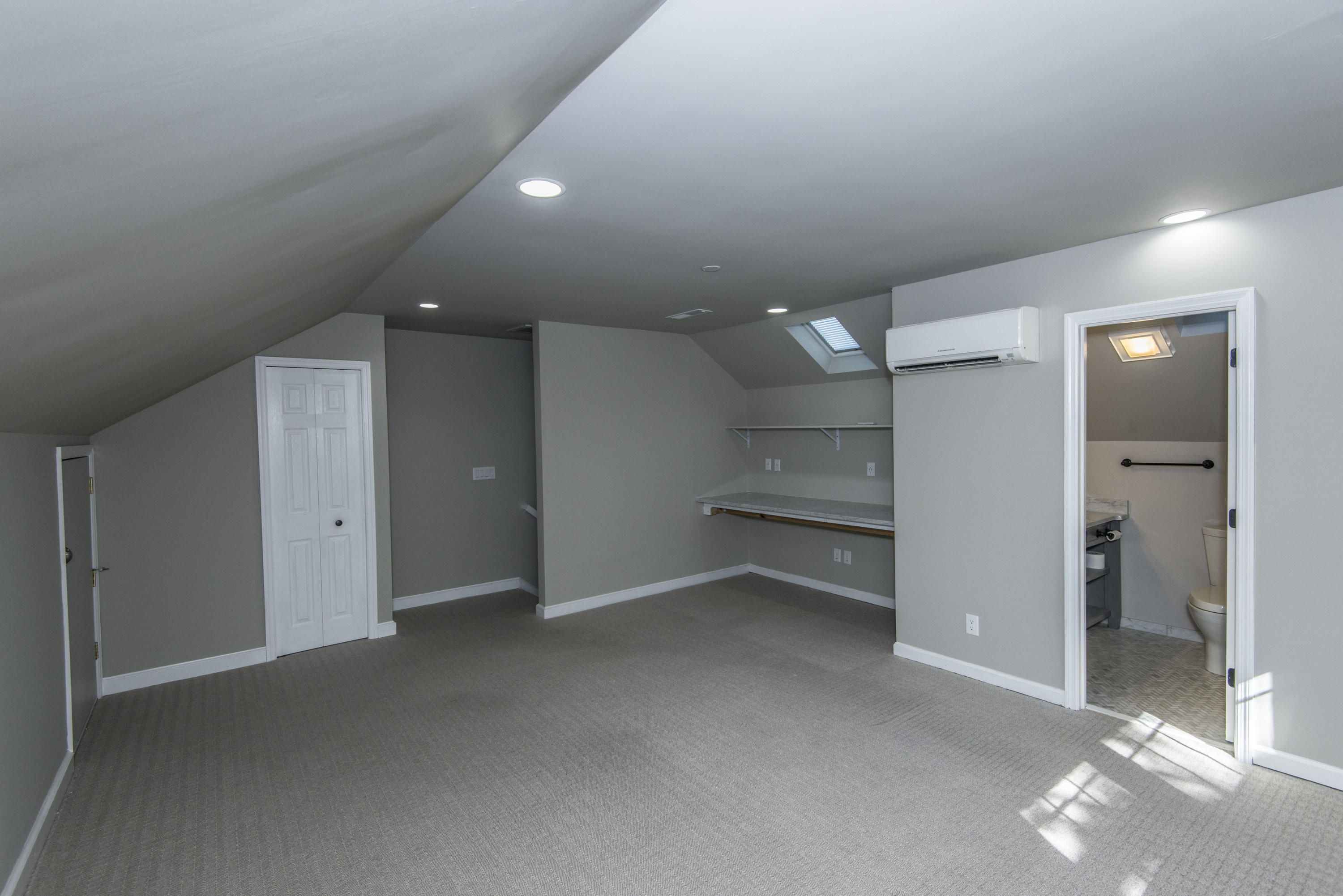 764 Milldenhall Road Mount Pleasant, SC 29464 - Photo 22 of 37 Loft, showing entrance, closet & desk