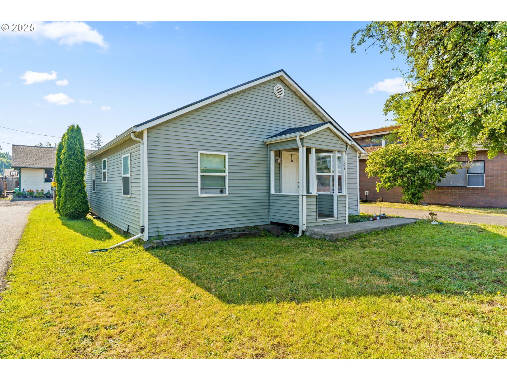 1483 5th Street Springfield, OR 97477 - Photo 3 of 20