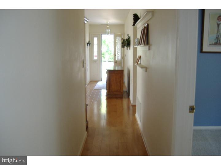 35 Stratford Road Southampton, NJ 08088 - Photo 5 of 22 Gallery Image 5