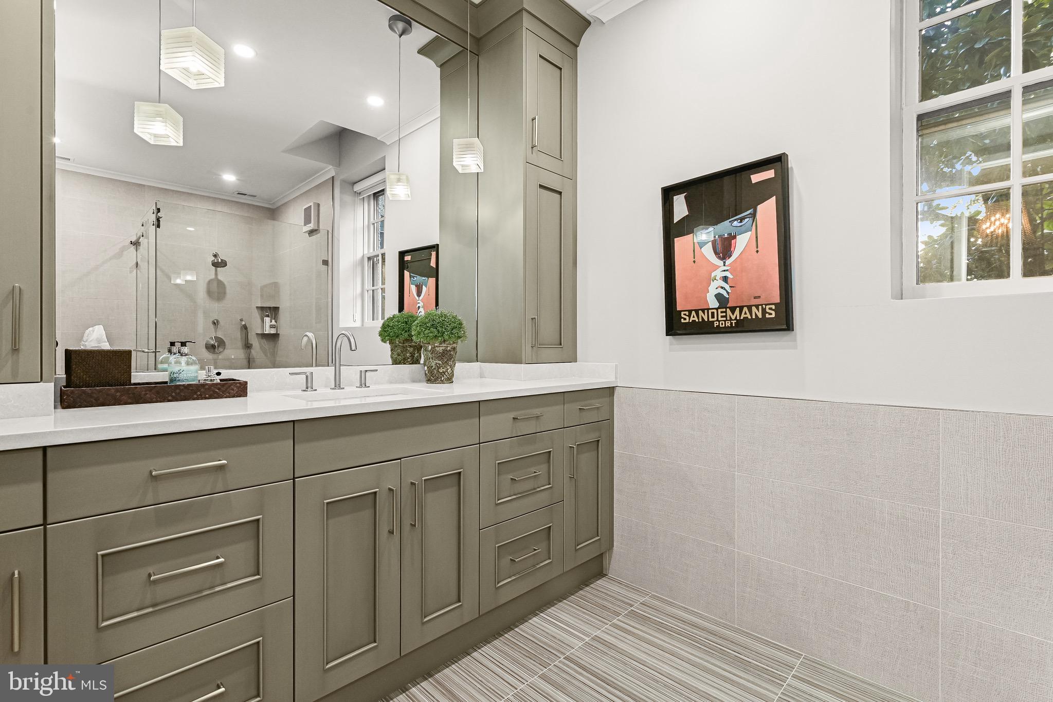 2910 Q Street Northwest, Unit A11 Washington, DC 20007 - Photo 16 of 23 Primary Bathroom