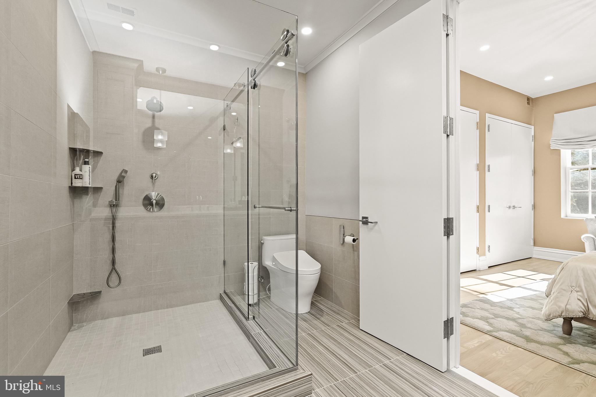 2910 Q Street Northwest, Unit A11 Washington, DC 20007 - Photo 17 of 23 Primary Bathroom