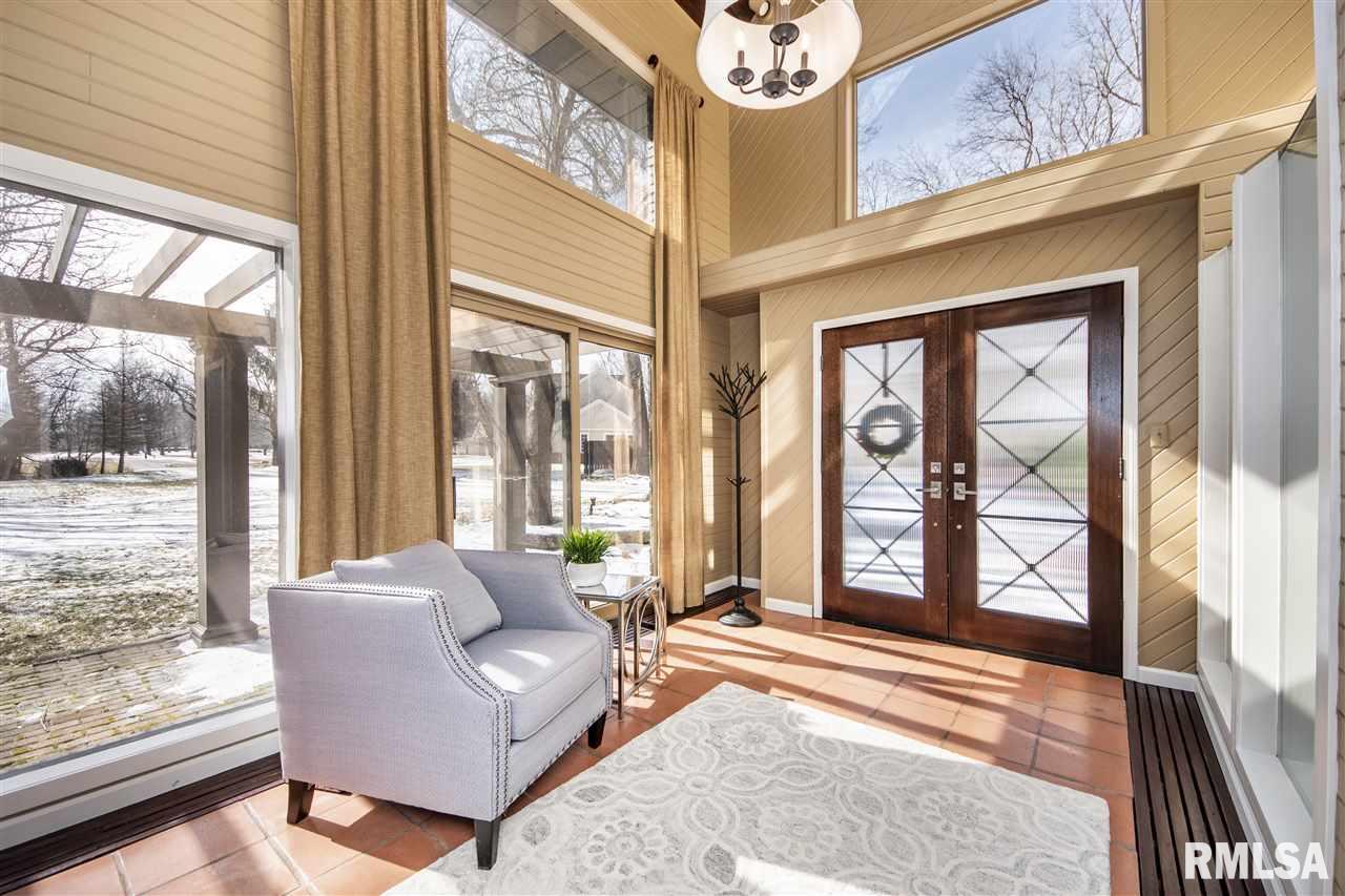 11829 North Hickory Grove Road Dunlap, IL 61525 - Photo 3 of 36 Gallery Image 3
