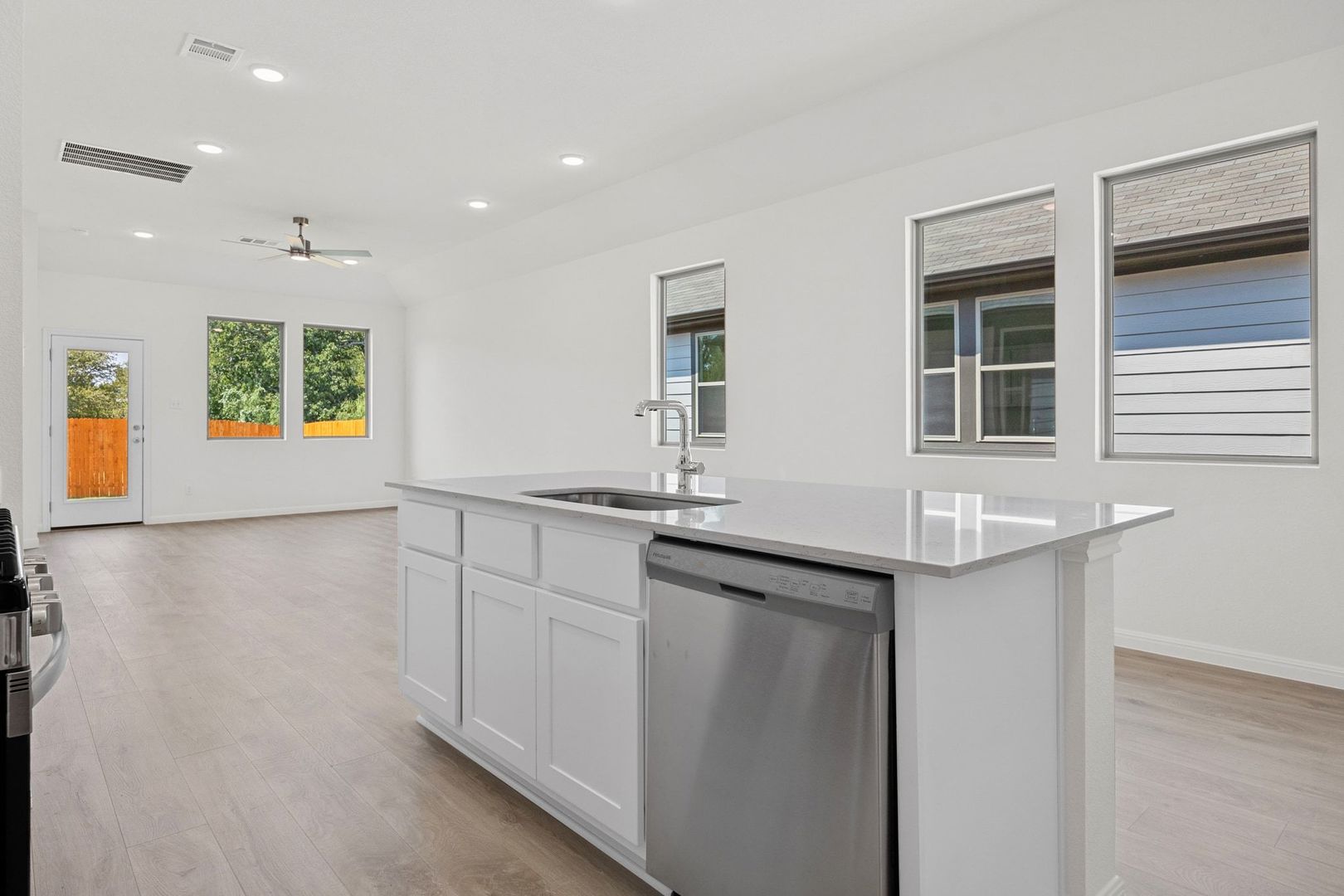 170 Hornet Street Elgin, TX 78621 - Photo 26 of 34