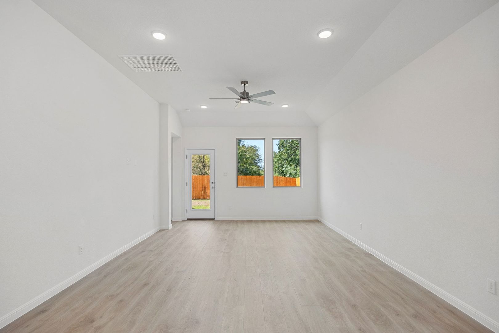 170 Hornet Street Elgin, TX 78621 - Photo 27 of 34