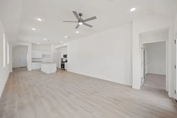 $316,935 | 170 Hornet Street, Elgin, TX 78621