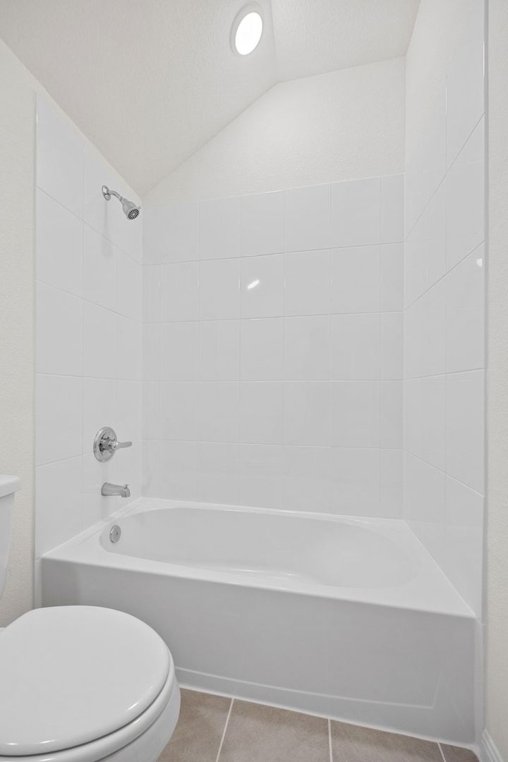 170 Hornet Street Elgin, TX 78621 - Photo 9 of 34