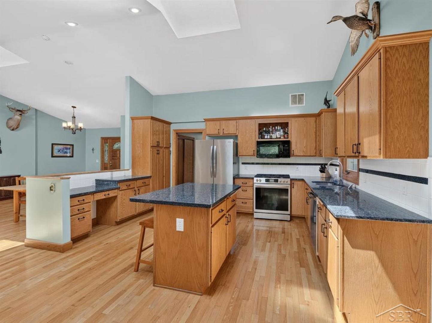 457 East Mier Road Midland, MI 48642 - Photo 11 of 53
