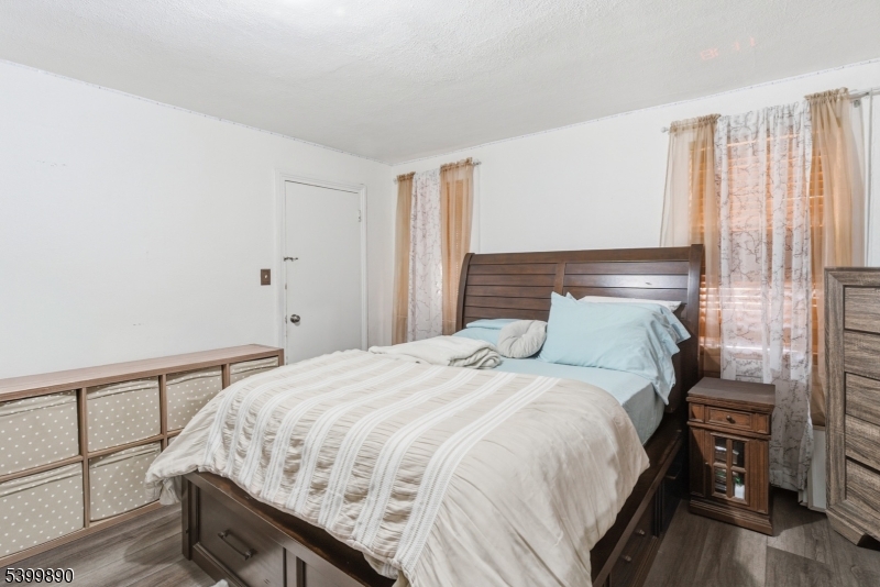 69 Webster Avenue Paterson, NJ 07501 - Photo 11 of 35