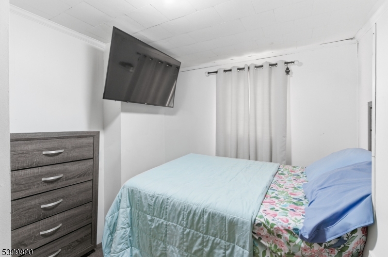 69 Webster Avenue Paterson, NJ 07501 - Photo 14 of 35