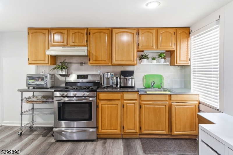 69 Webster Avenue Paterson, NJ 07501 - Photo 16 of 35