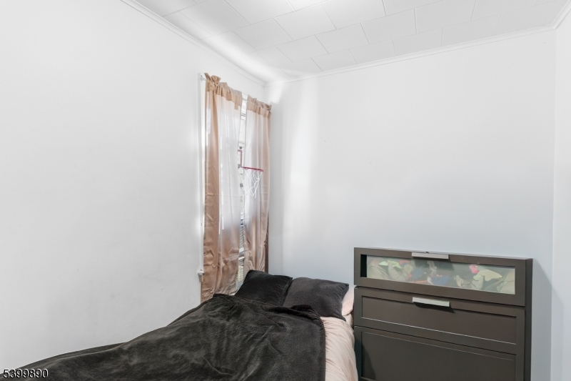 69 Webster Avenue Paterson, NJ 07501 - Photo 24 of 35