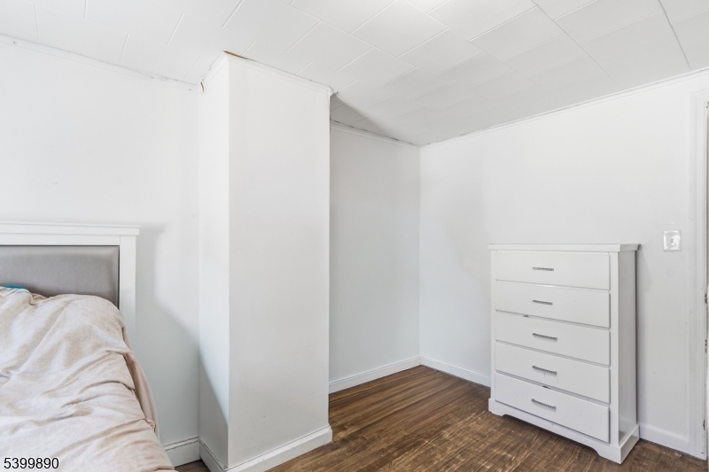 69 Webster Avenue Paterson, NJ 07501 - Photo 26 of 35