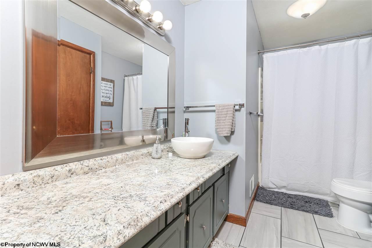 239 Ridgeway Drive Bridgeport, WV 26330 - Photo 10 of 19 Gallery Image 10