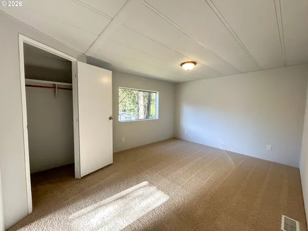 $157,000 | 37600 Sunset Street, Sandy, OR 97055