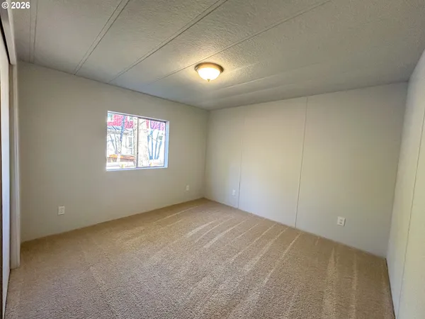 $157,000 | 37600 Sunset Street, Sandy, OR 97055