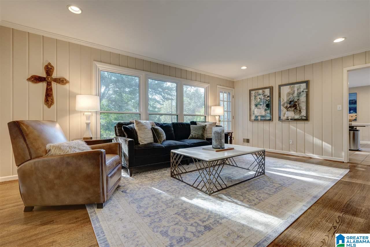 2901 Warrington Road Mountain Brook, AL 35223 - Photo 19 of 48