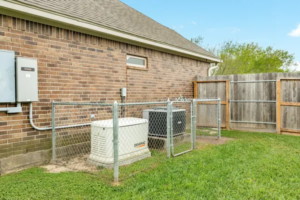$374,900 | 4115 Twin Drive West, Santa Fe, TX 77510