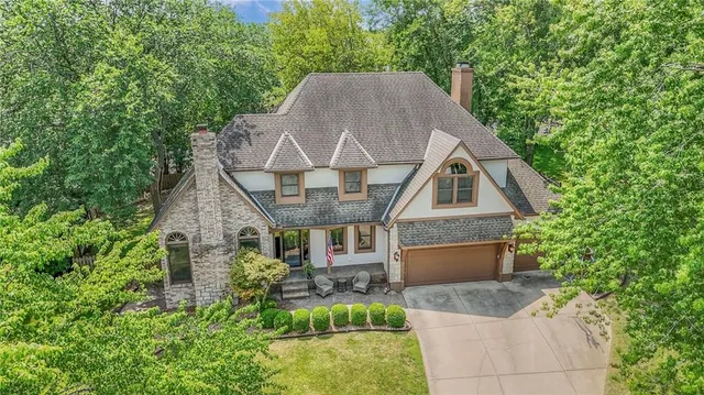 $599,500 | 248 Southwest Winterpark Circle, Lee's Summit, MO 64081