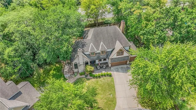 $630,000 | 248 Southwest Winterpark Circle, Lee's Summit, MO 64081