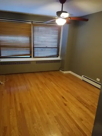 $1,696 | 4180 North Marine Drive, Unit 601, Chicago, IL 60613