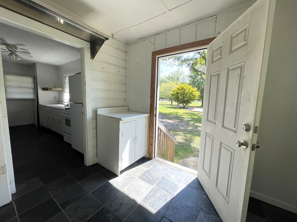 984 Villa Rica Road Marietta, GA 30064 - Photo 20 of 54 Gallery Image 20