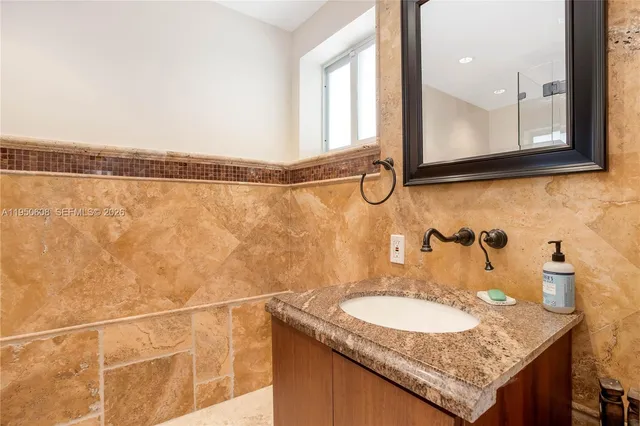 $11,500 | 12515 Palm Road, North Miami, FL 33181