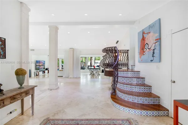 a view of entryway and hall