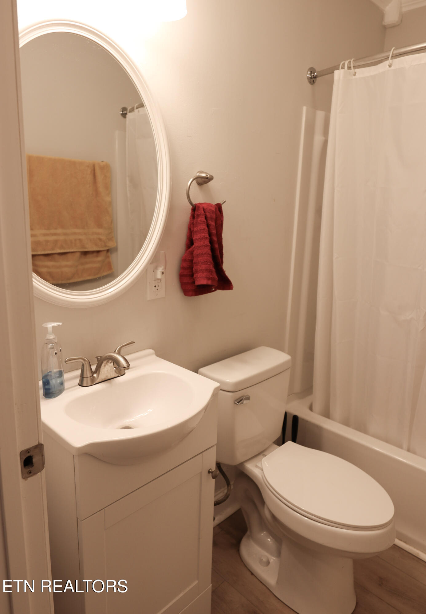 181 East Edison Street Alcoa, TN 37701 - Photo 15 of 27 PSX_20251205_133046