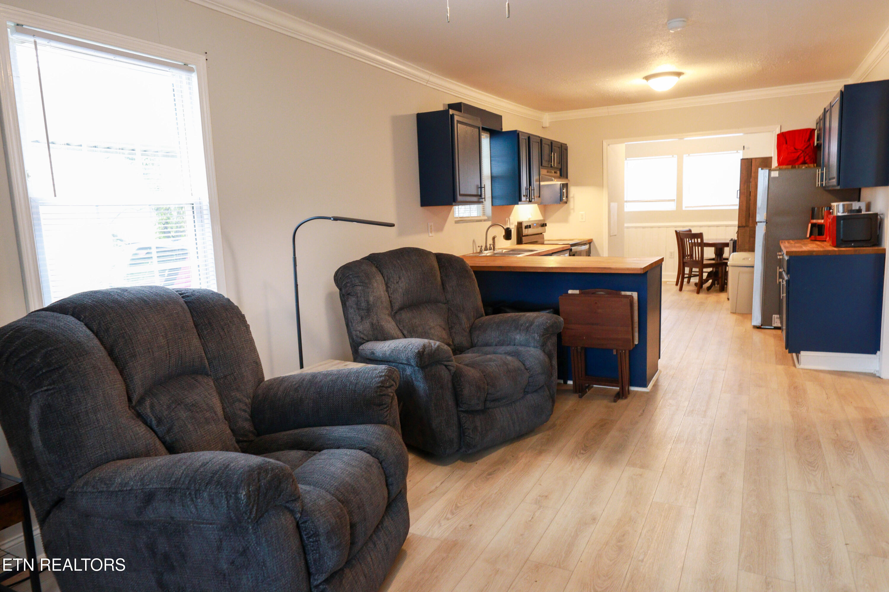 181 East Edison Street Alcoa, TN 37701 - Photo 3 of 27 PSX_20251205_134235