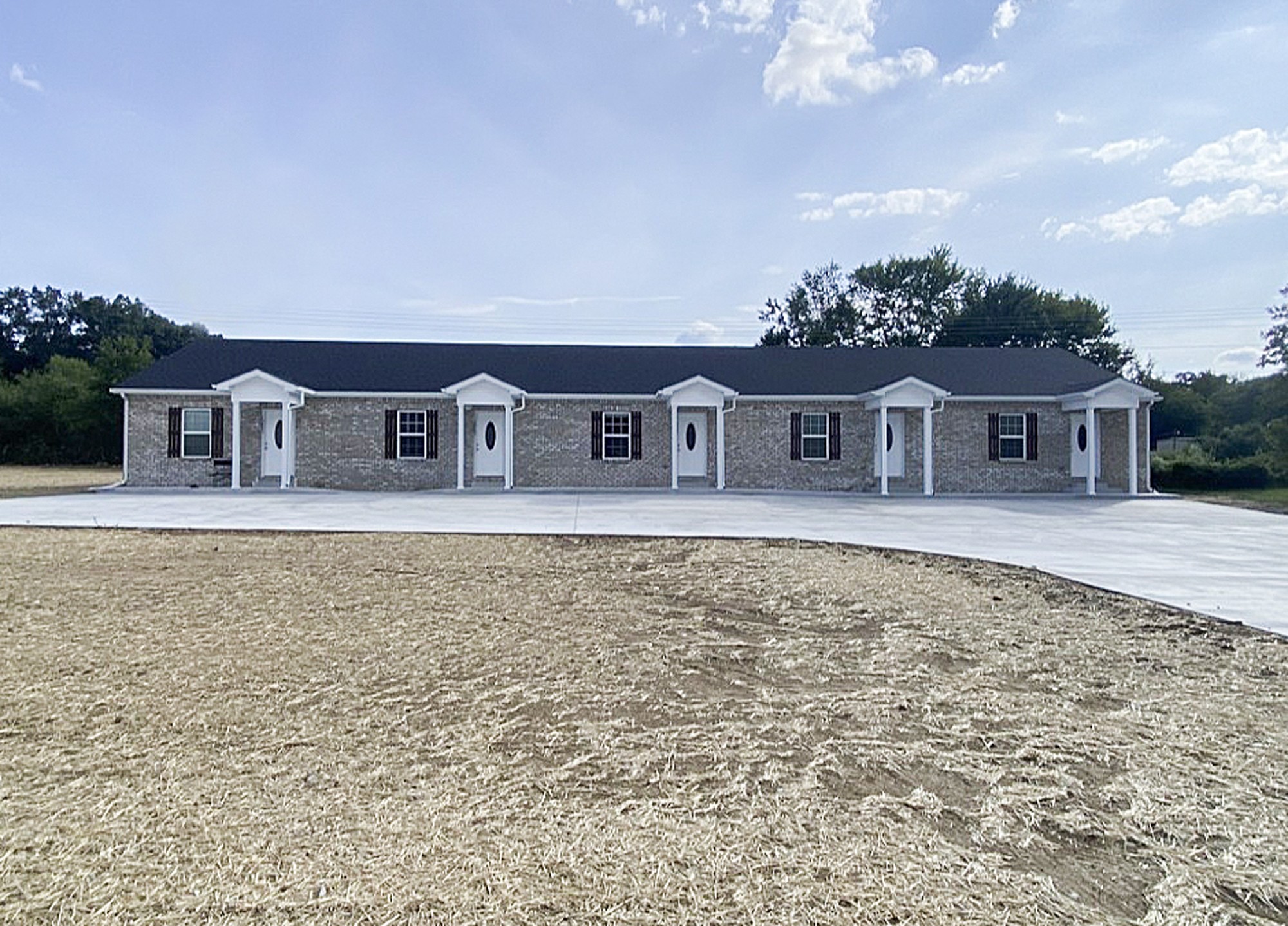 10883 Old Tullahoma Road Tullahoma, TN 37388 - Photo 1 of 46 Gallery Image 1