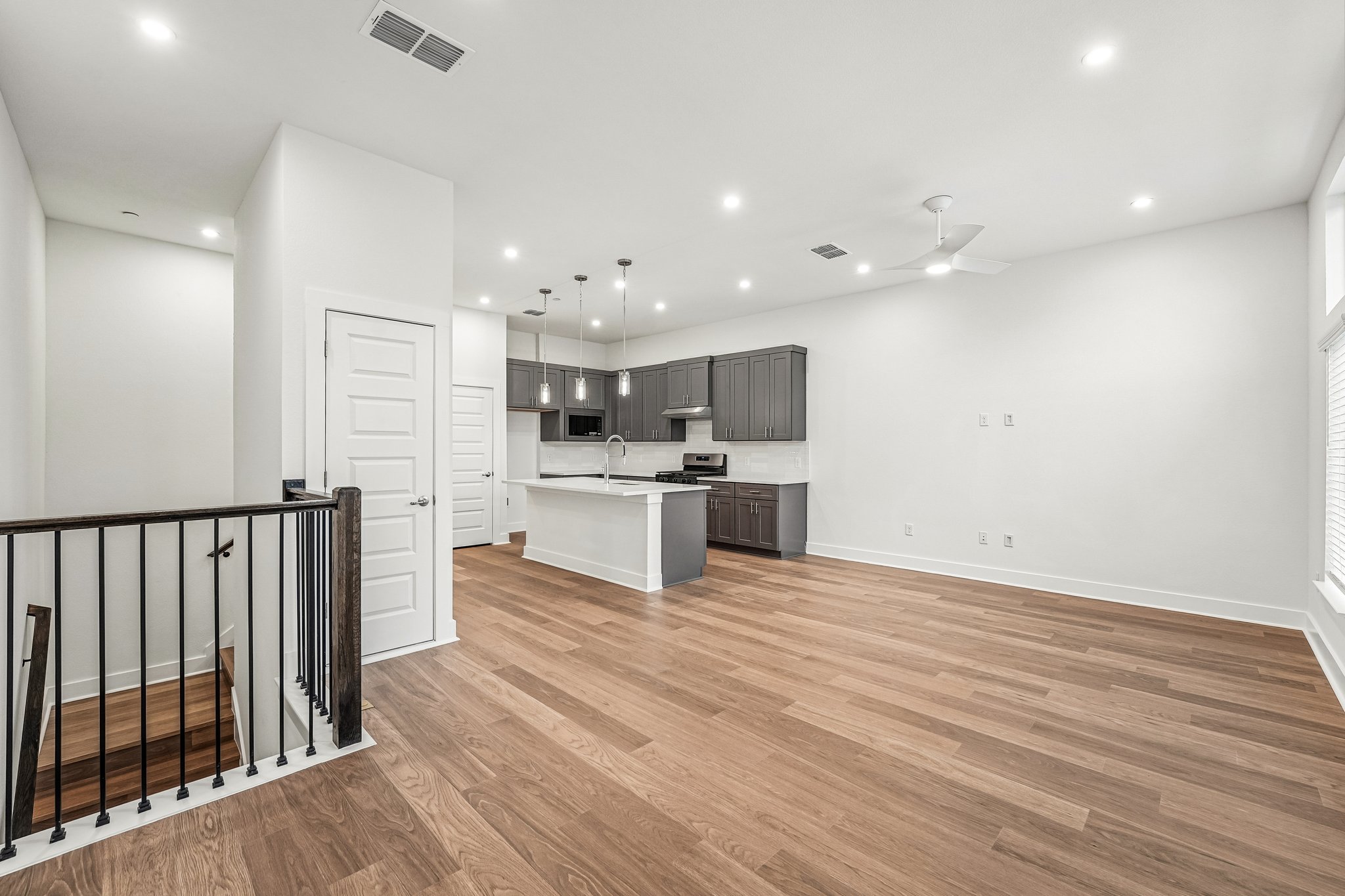 200 West 56th Street, Unit 2103 Austin, TX 78751 - Photo 11 of 26 Upstairs the living, dining, and
kitchen that’s is all about light,
space, and flow.