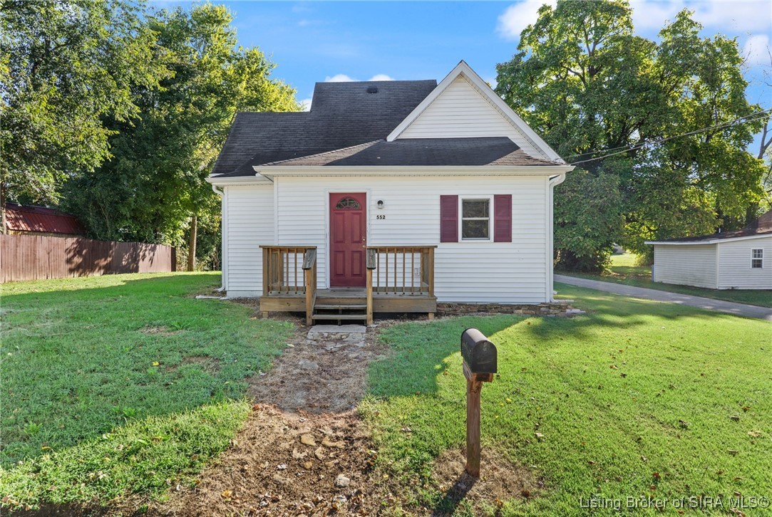 552 North Roosevelt Road Orleans, IN 47452 - Photo 2 of 34