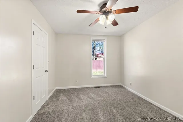 $174,900 | 552 North Roosevelt Road, Orleans, IN 47452