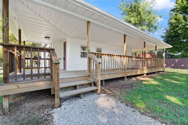 $174,900 | 552 North Roosevelt Road, Orleans, IN 47452