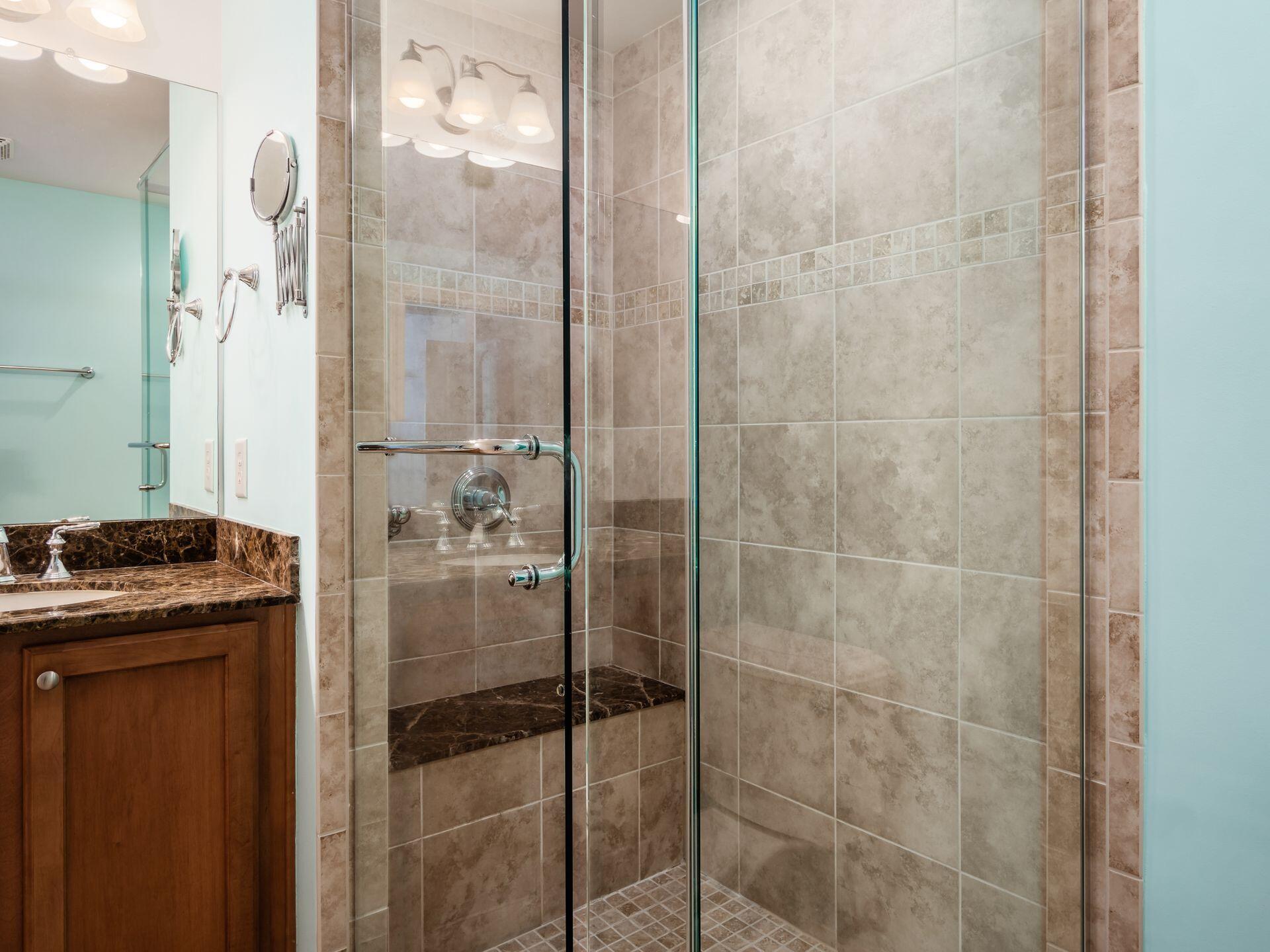 3175 Tremont Road, Unit 211 Columbus, OH 43221 - Photo 18 of 39 020_51_N 3175 Tremont 211 015