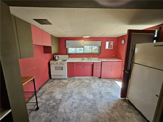 $135,000 | 114 Leonard Road, Hilliards, PA 16040