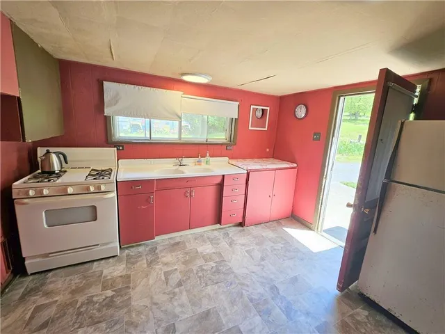 $135,000 | 114 Leonard Road, Hilliards, PA 16040