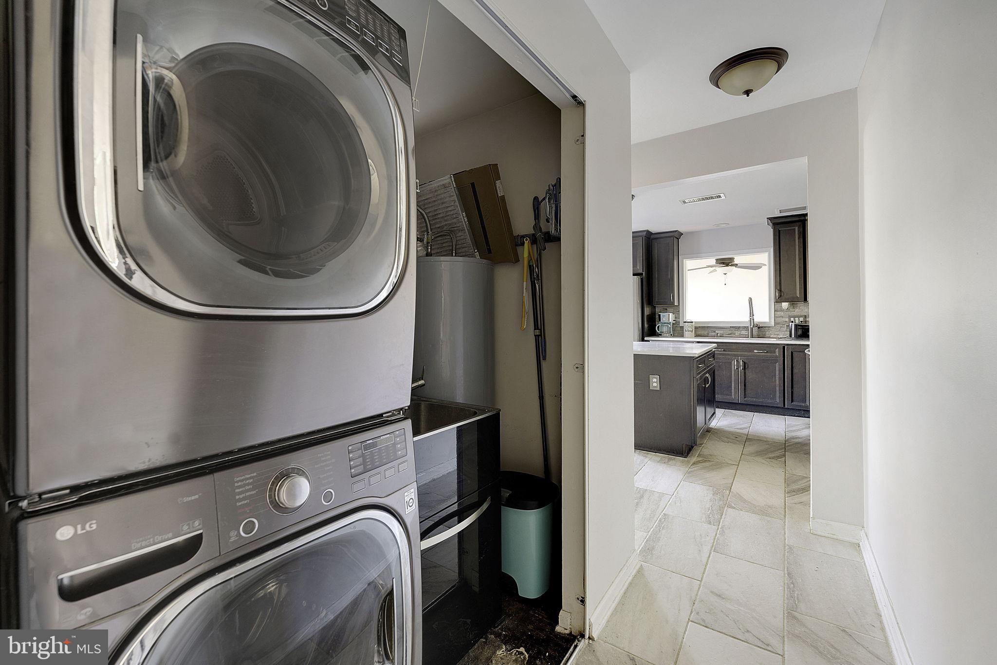 103 South Harrison Road Sterling, VA 20164 - Photo 12 of 34 Laundry room/hallway to kitchen